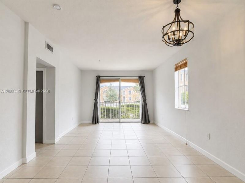 7080 NW 177th St, Unit 107-13, Hialeah, FL 33015 Photo