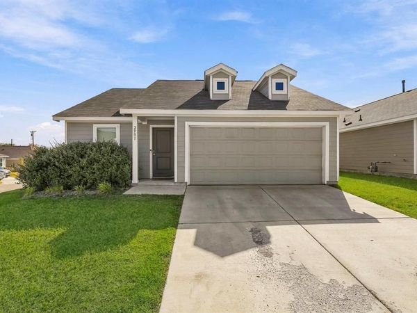 2901 Questa Street, Fort Worth, TX 76119