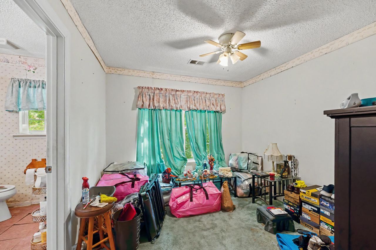 8318 Bordeaux Court Photo 17