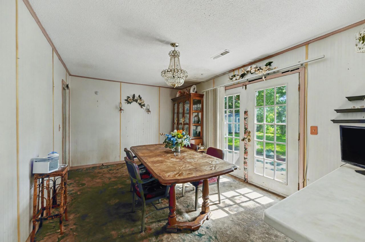8318 Bordeaux Court Photo 8