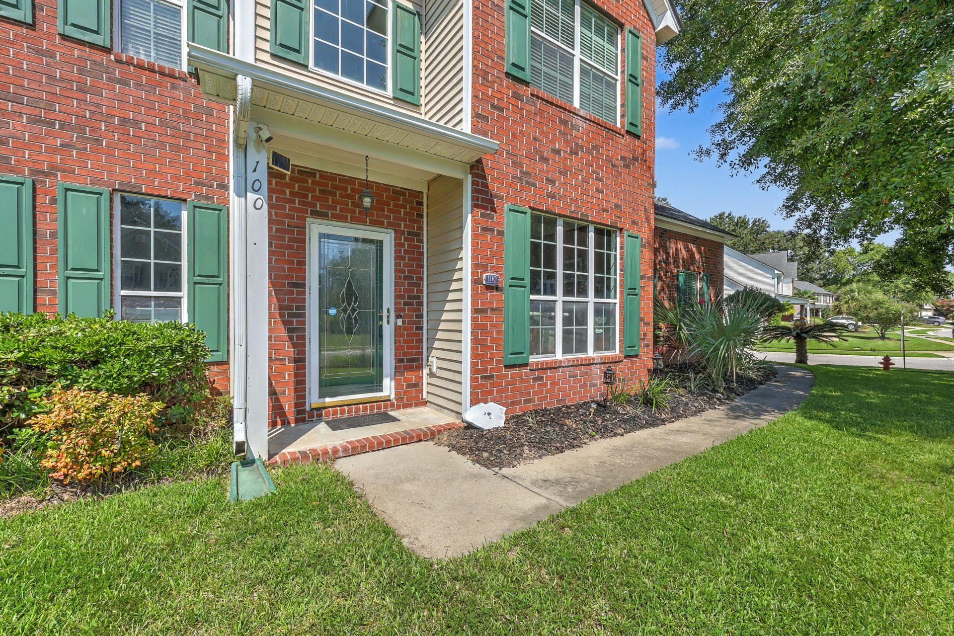 100 Kenwood Court Photo 11