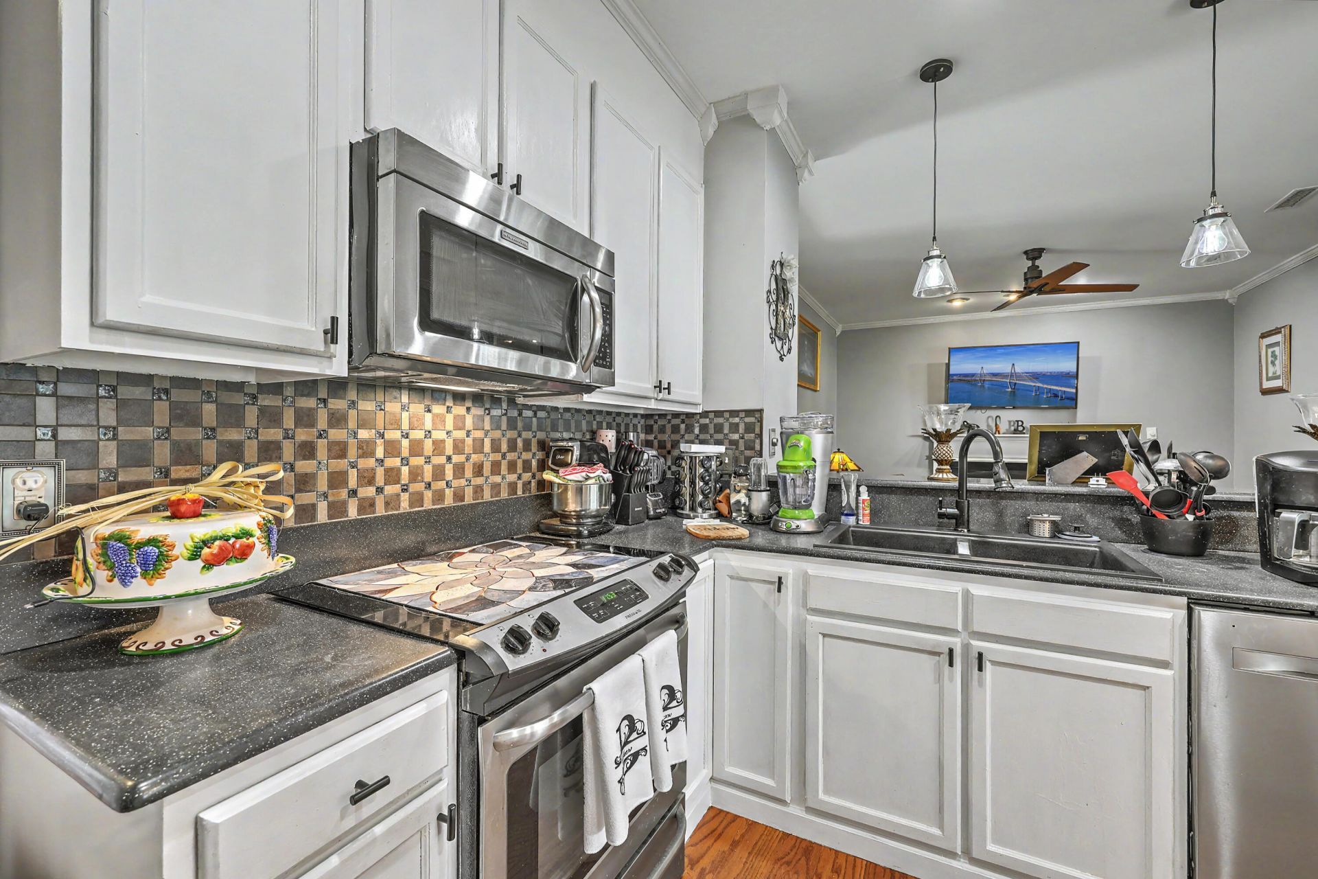 100 Kenwood Court Photo 13