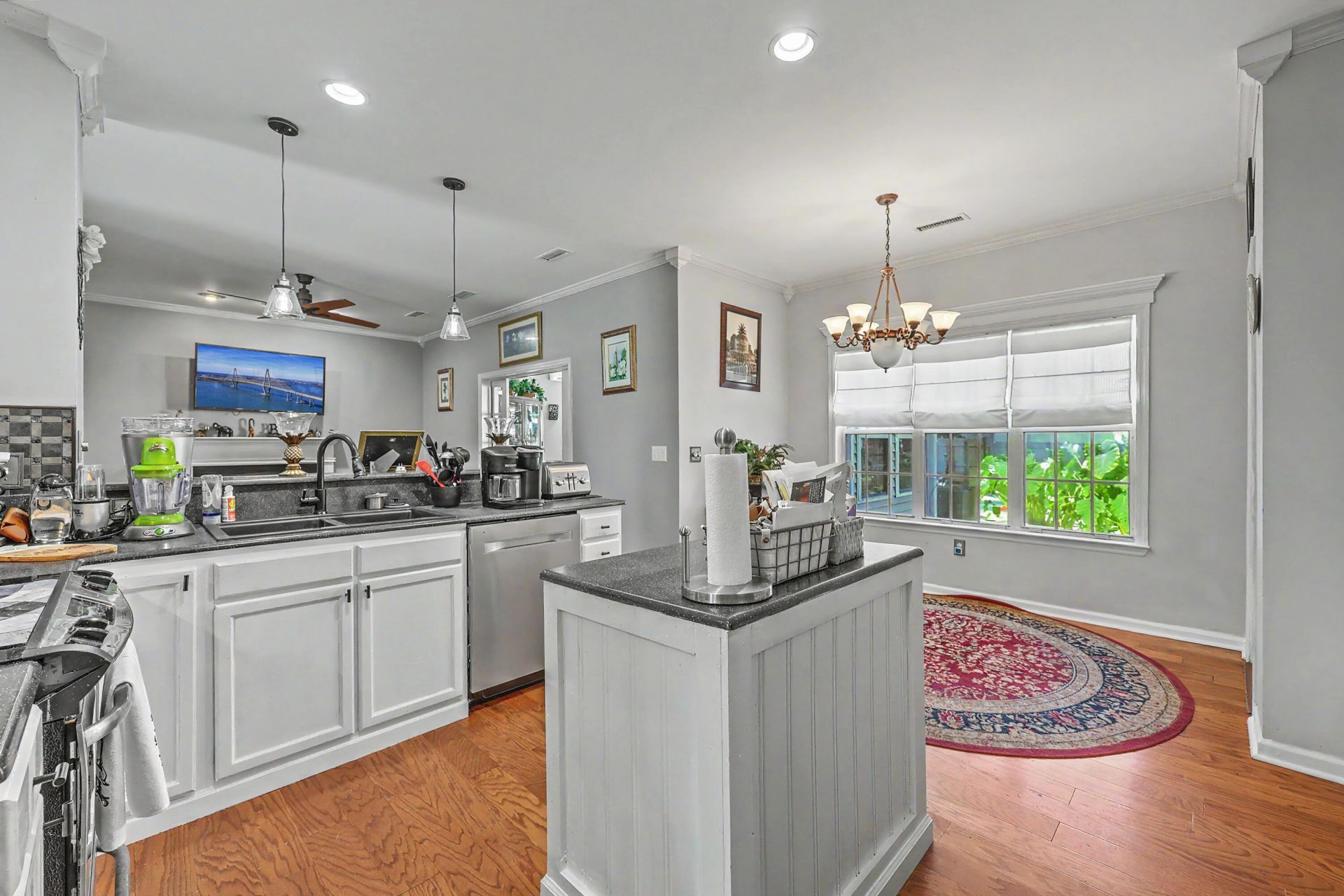 100 Kenwood Court Photo 15