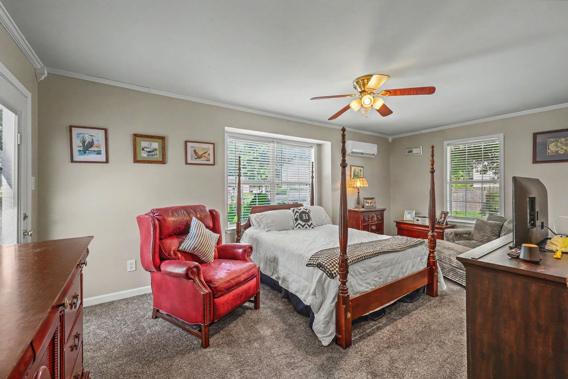 100 Kenwood Court Photo 16