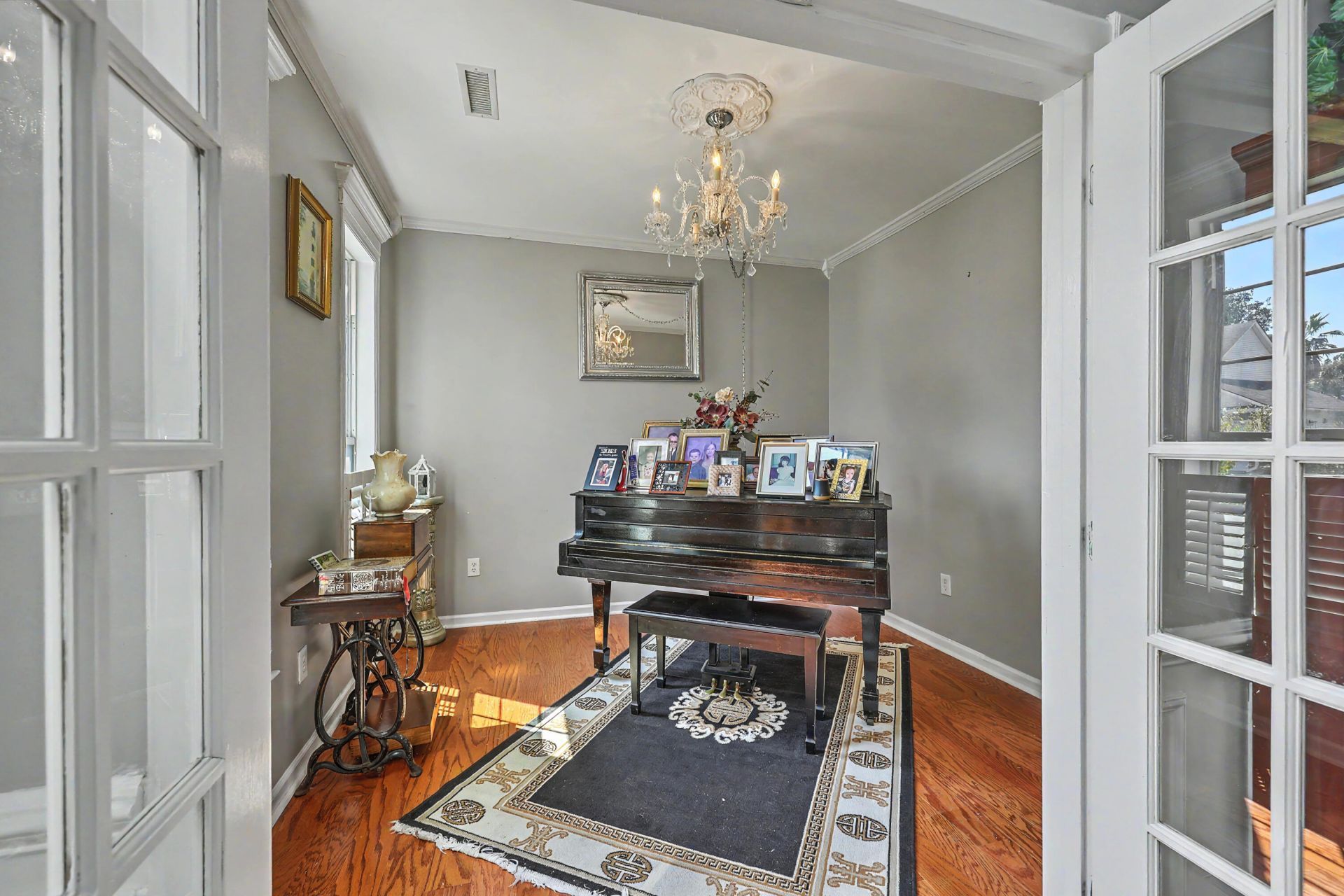 100 Kenwood Court Photo 18