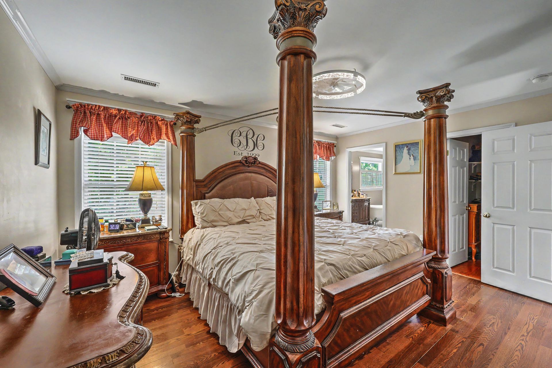 100 Kenwood Court Photo 24