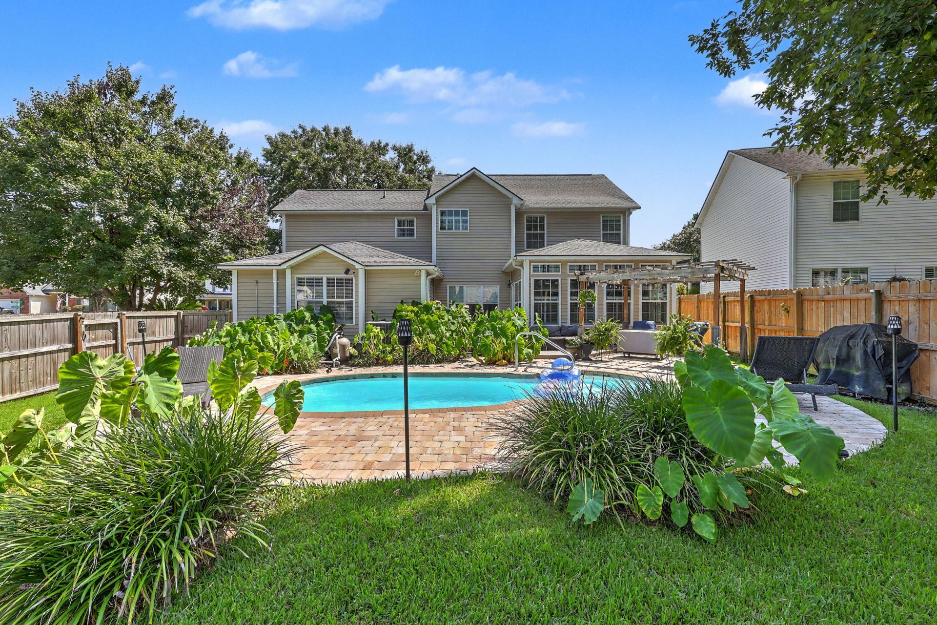 100 Kenwood Court Photo 43
