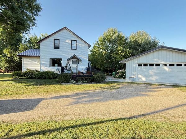 905 210th Avenue SW, Appleton, MN 56208