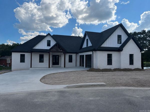163 Shamrock Lane, Hot Springs National Park, AR 71913