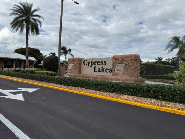 3452 Cypress Trl, Unit 203, West Palm Beach, FL 33417