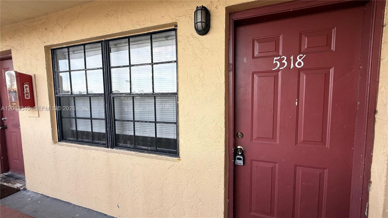 5318 NW 18th Pl, Unit 5318, Lauderhill, FL 33313 Photo