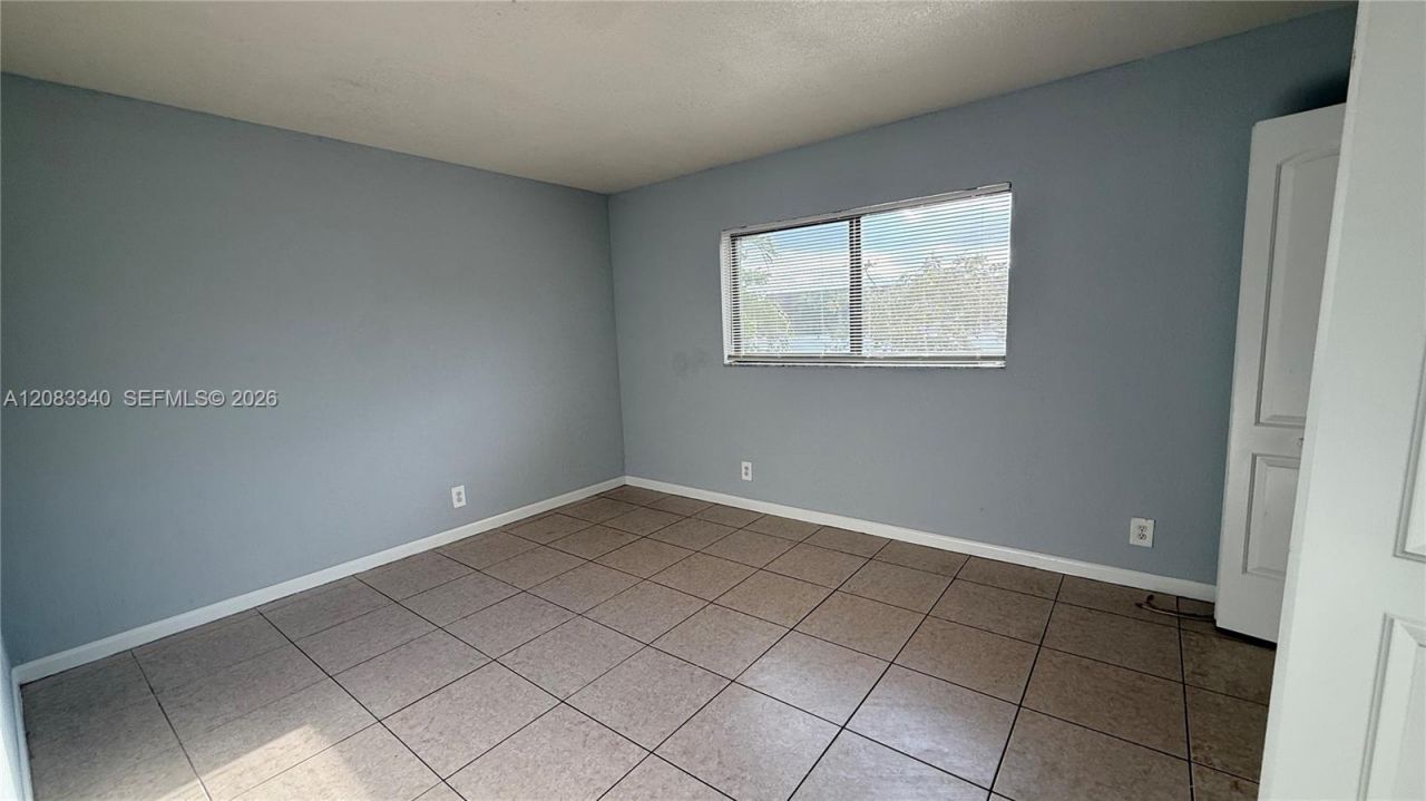 5318 NW 18th Pl, Unit 5318, Lauderhill, FL 33313 Photo