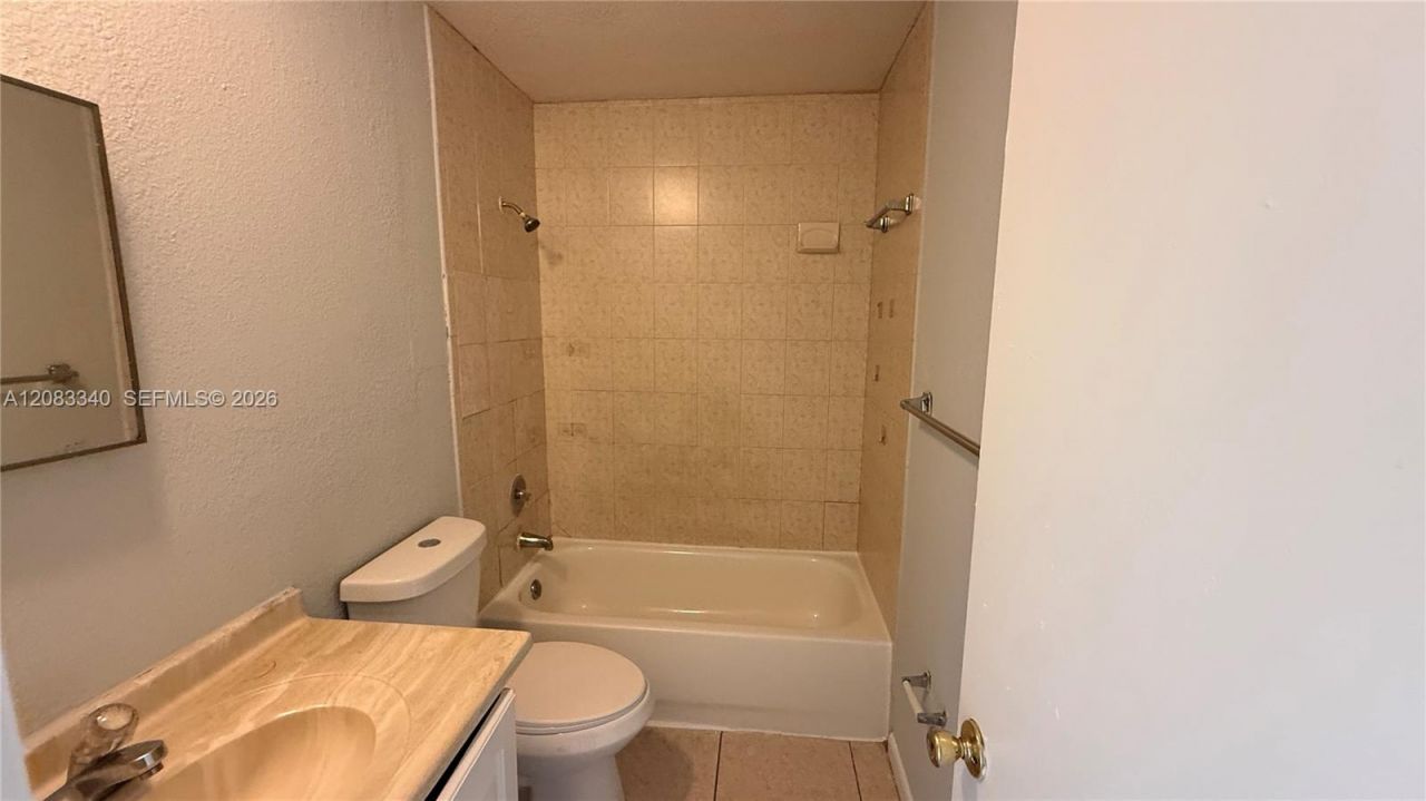 5318 NW 18th Pl, Unit 5318, Lauderhill, FL 33313 Photo