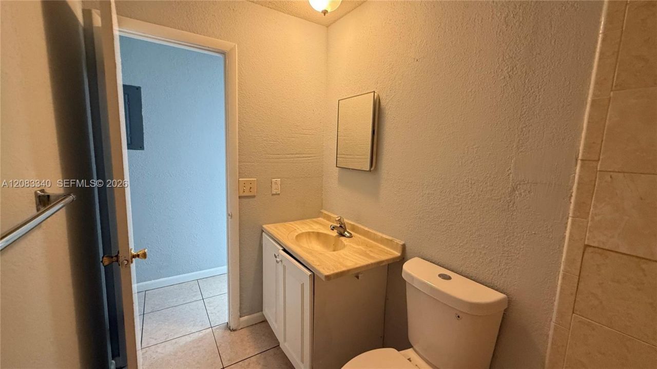 5318 NW 18th Pl, Unit 5318, Lauderhill, FL 33313 Photo