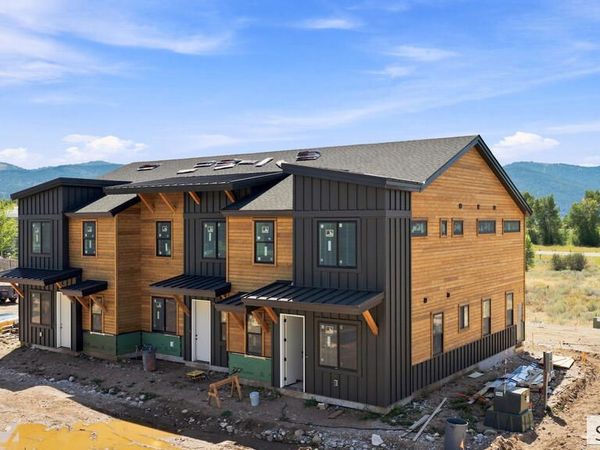 287 S Agate, Unit F1, VICTOR, ID 83455
