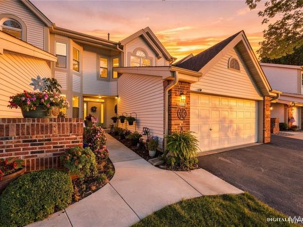 1119 Field Pointe Lane, St Louis, MO 63146