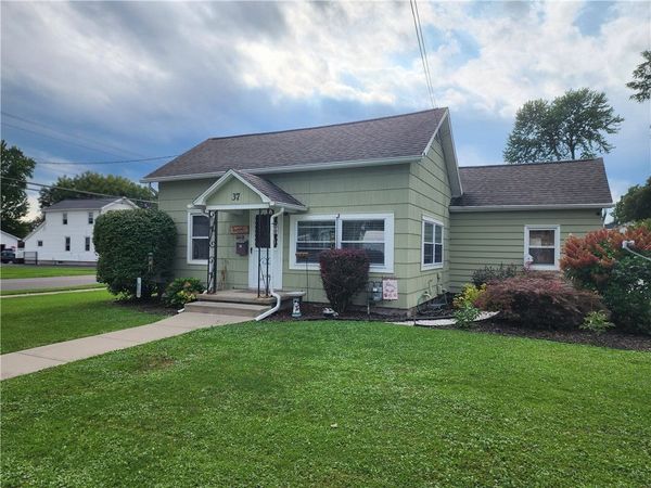 37 Maple Street , Auburn, NY 13021