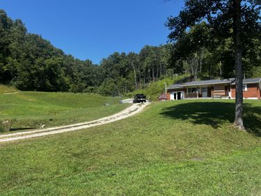 523 King Branch Road, Campton, KY 41301