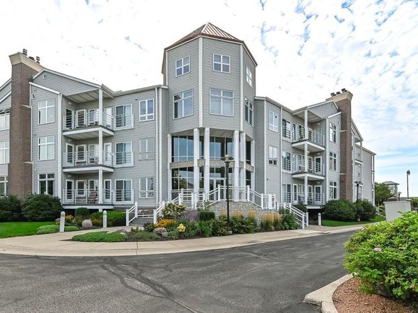 35 Harborview DRIVE, Unit 112, Racine, WI 53403