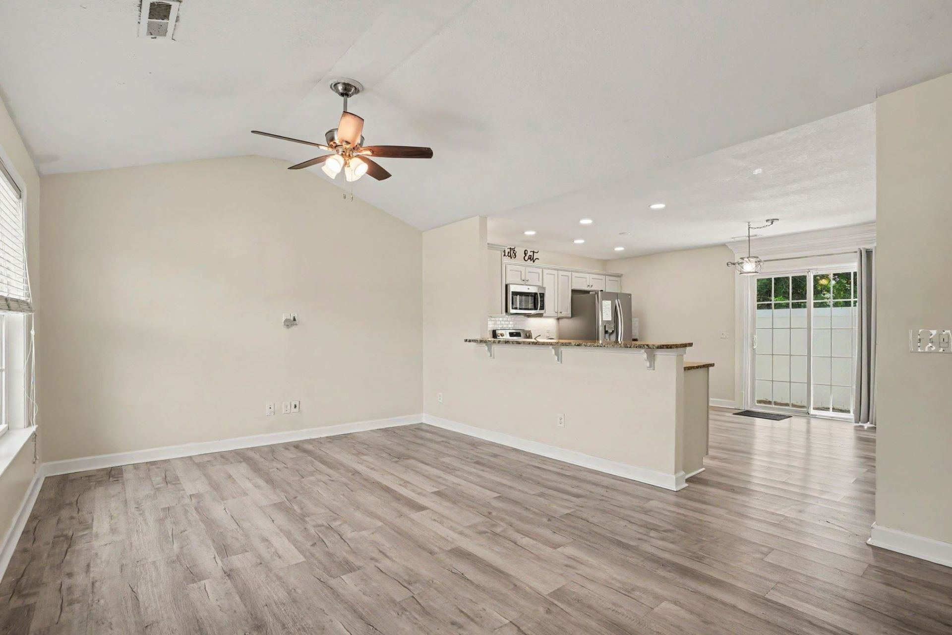 201 Holden Dr. Photo 9