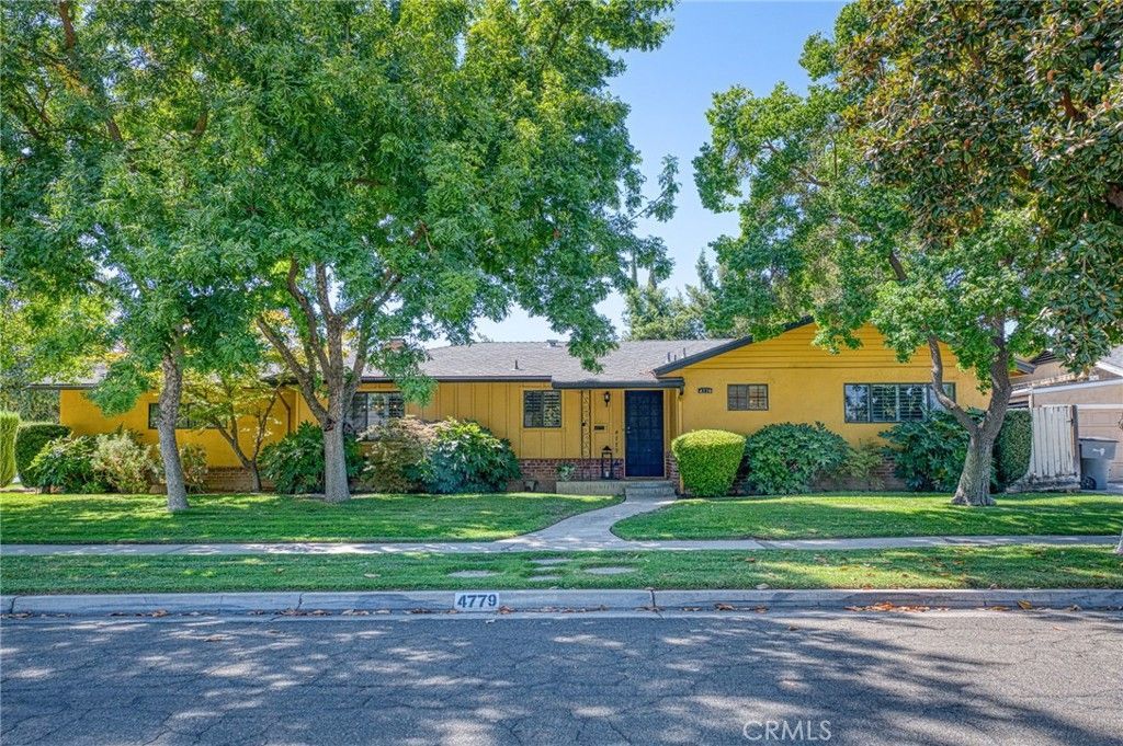4779 N Delno Ave, Fresno, CA 93705 Main Photo