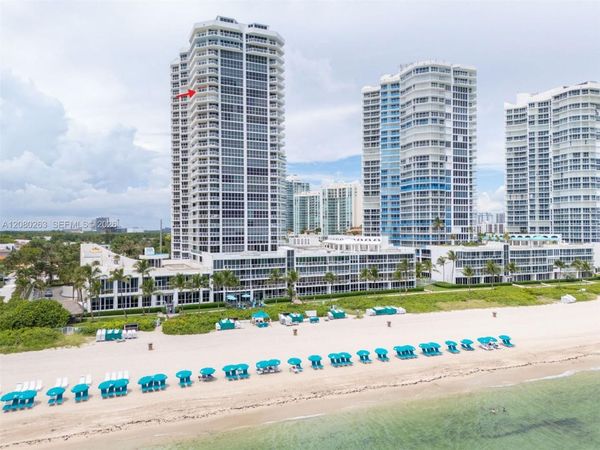 16425 Collins Ave , Unit 2311, Sunny Isles Beach, FL 33160