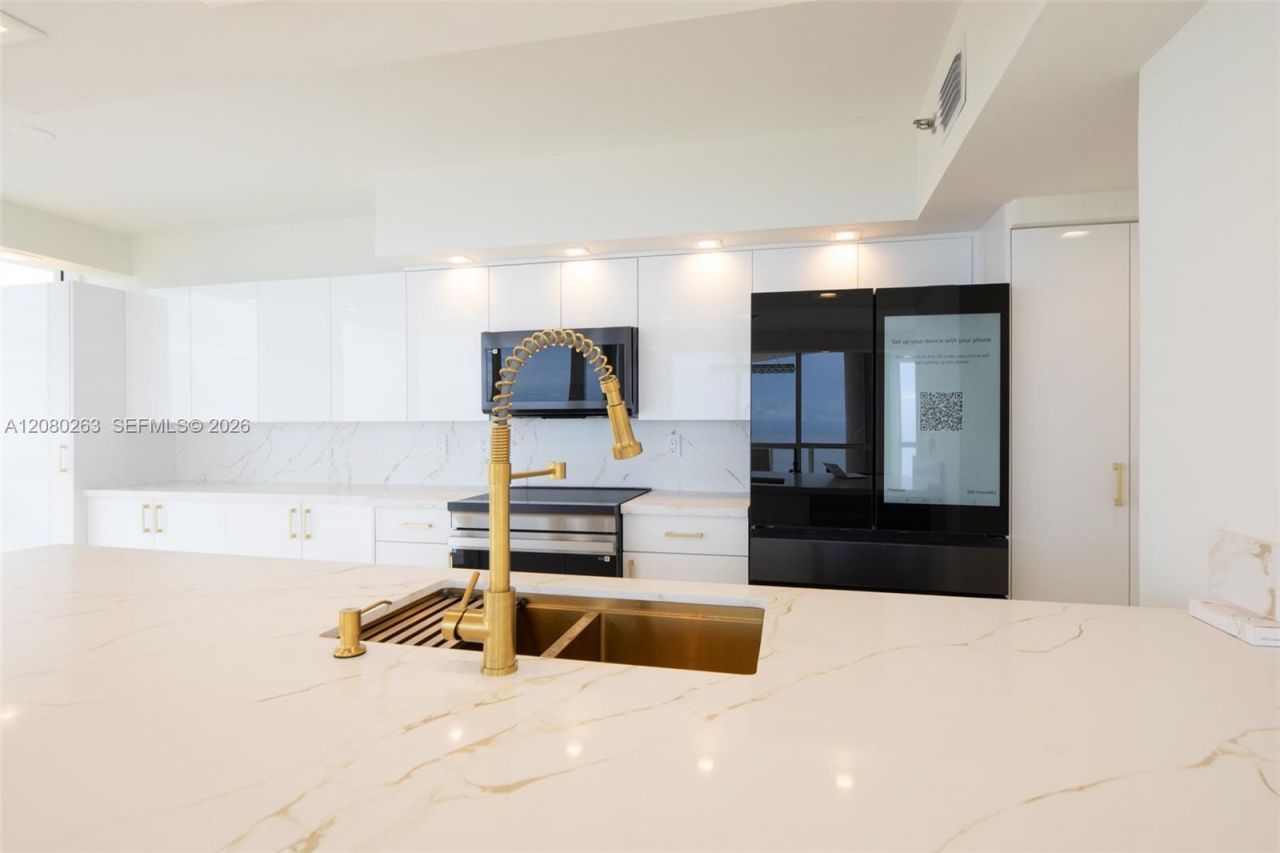 16425 Collins Ave , Unit 2311, Sunny Isles Beach, FL 33160 Photo