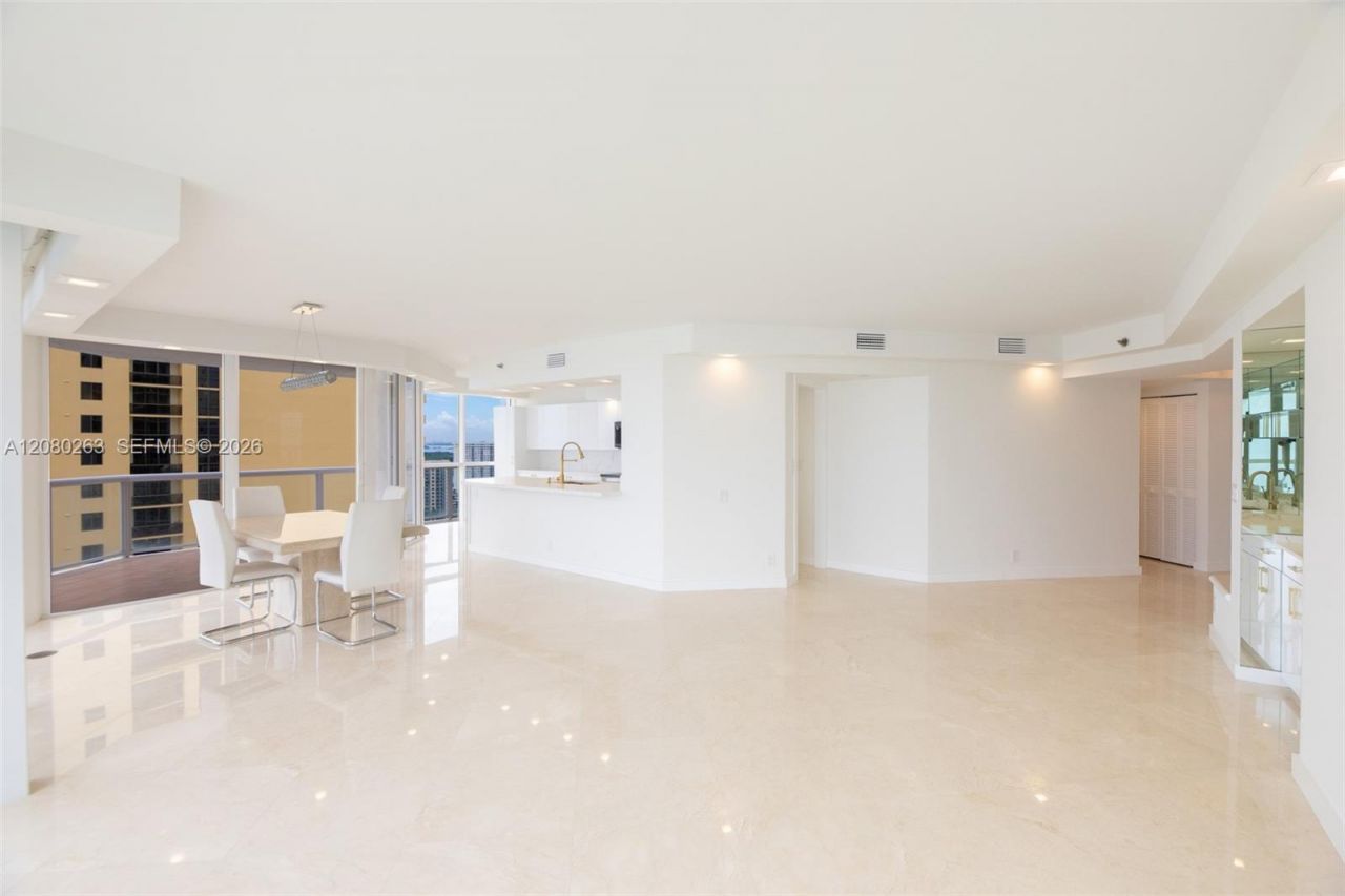 16425 Collins Ave , Unit 2311, Sunny Isles Beach, FL 33160 Photo