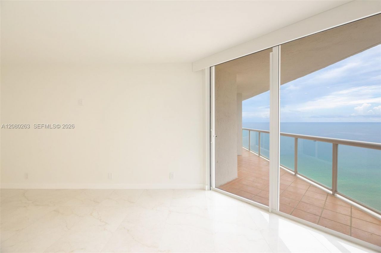 16425 Collins Ave , Unit 2311, Sunny Isles Beach, FL 33160 Photo