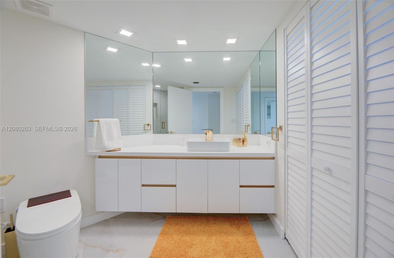 16425 Collins Ave , Unit 2311, Sunny Isles Beach, FL 33160 Photo