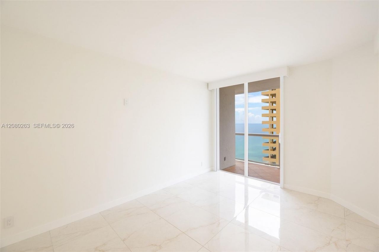 16425 Collins Ave , Unit 2311, Sunny Isles Beach, FL 33160 Photo