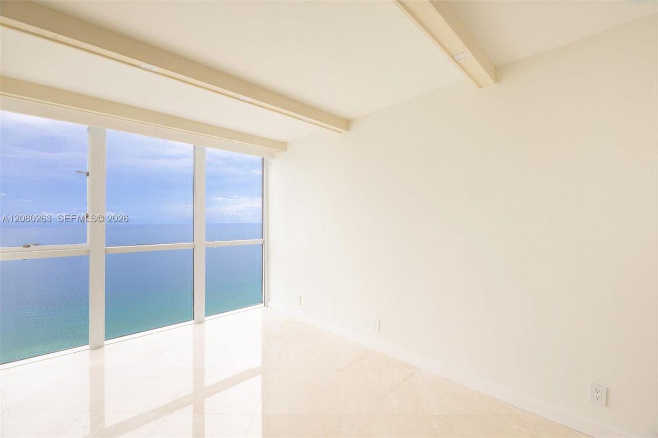 16425 Collins Ave , Unit 2311, Sunny Isles Beach, FL 33160 Photo