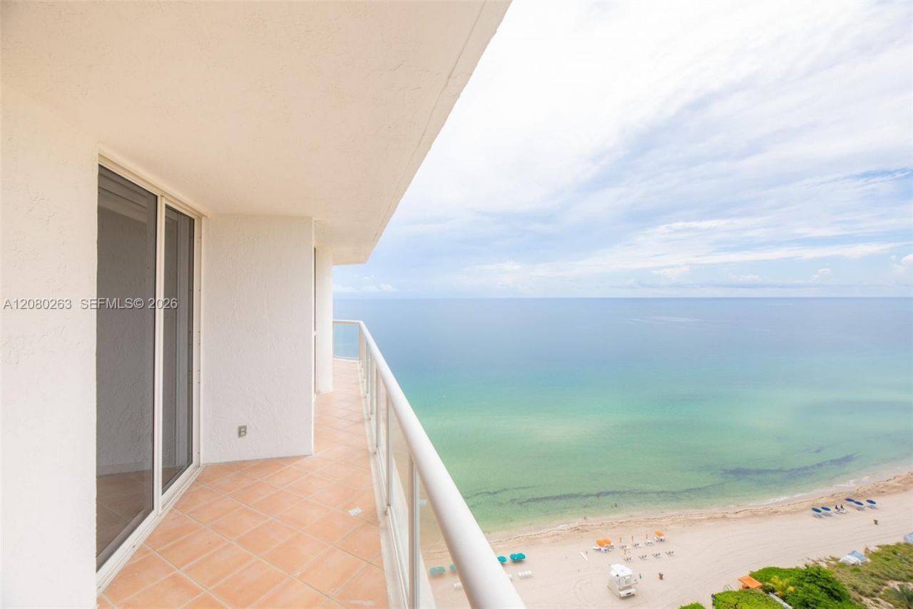 16425 Collins Ave , Unit 2311, Sunny Isles Beach, FL 33160 Photo