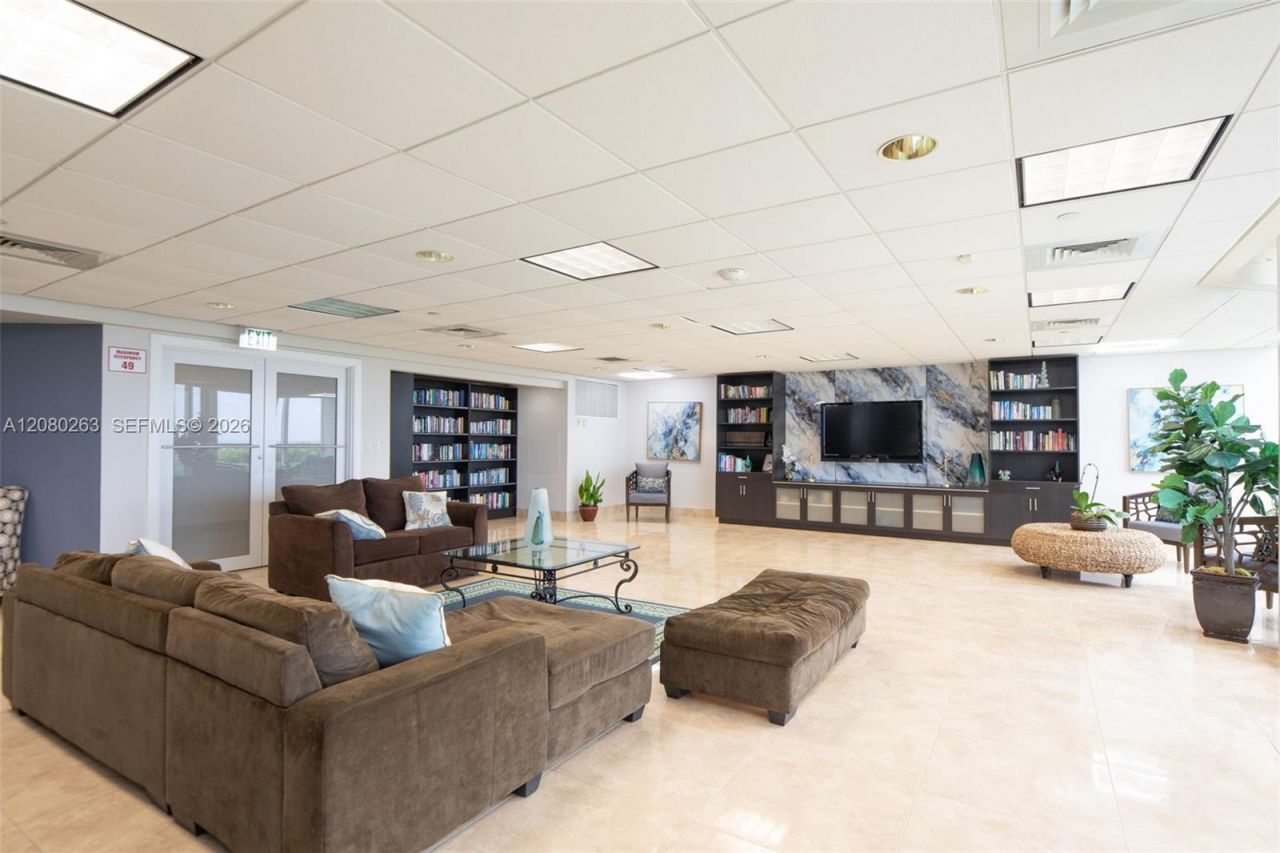 16425 Collins Ave , Unit 2311, Sunny Isles Beach, FL 33160 Photo