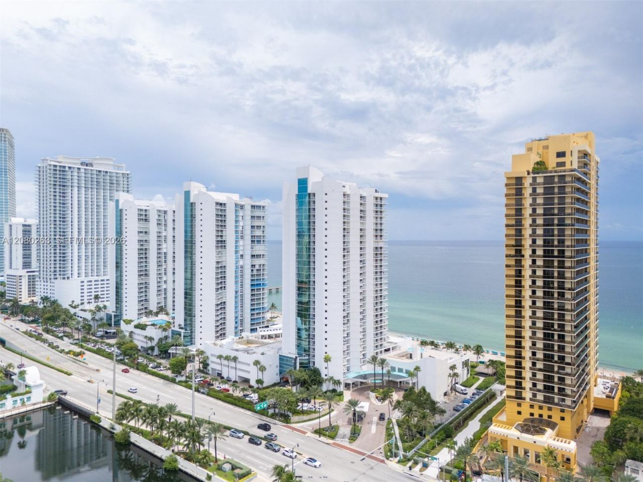 16425 Collins Ave , Unit 2311, Sunny Isles Beach, FL 33160 Photo