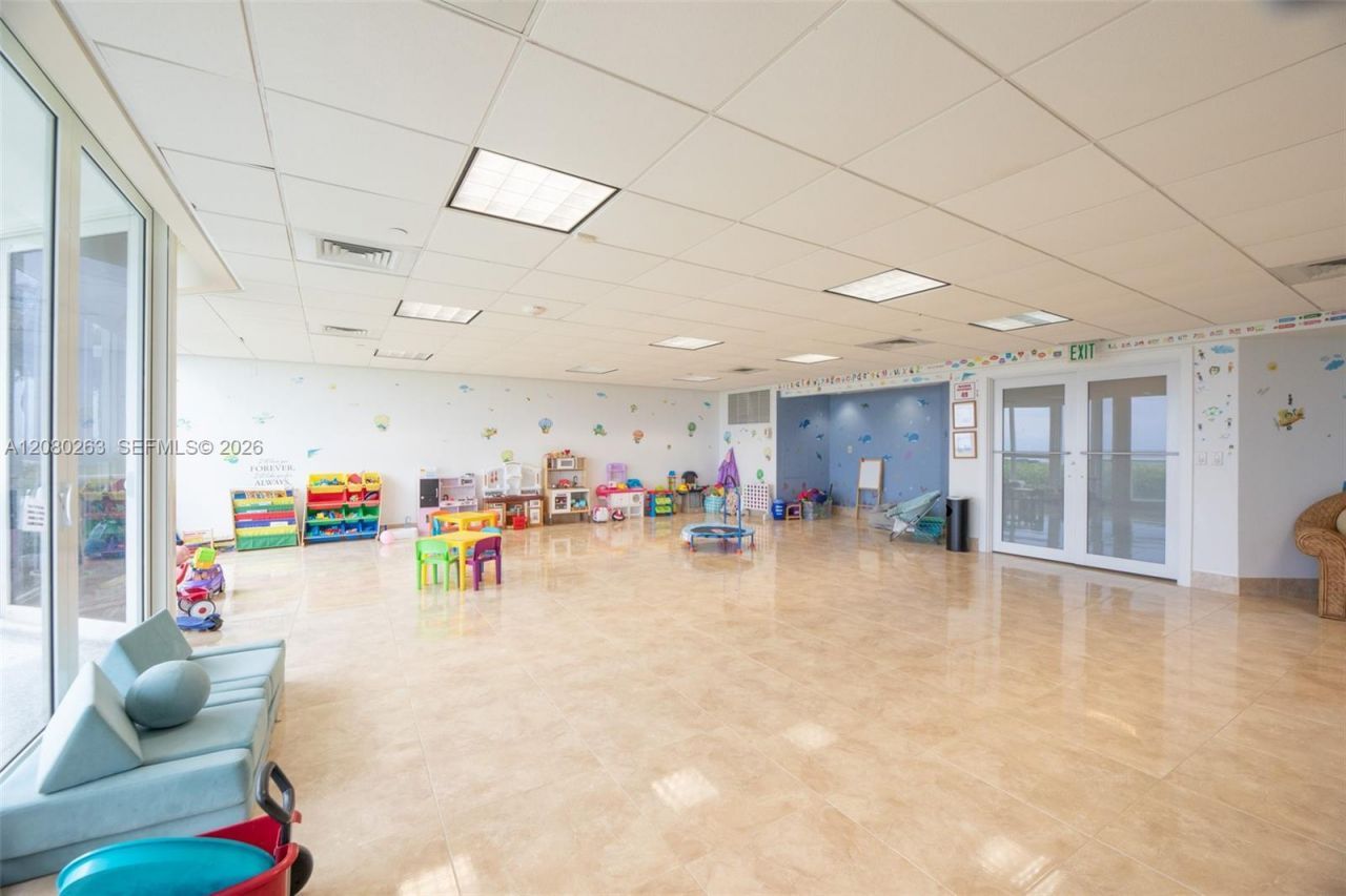 16425 Collins Ave , Unit 2311, Sunny Isles Beach, FL 33160 Photo