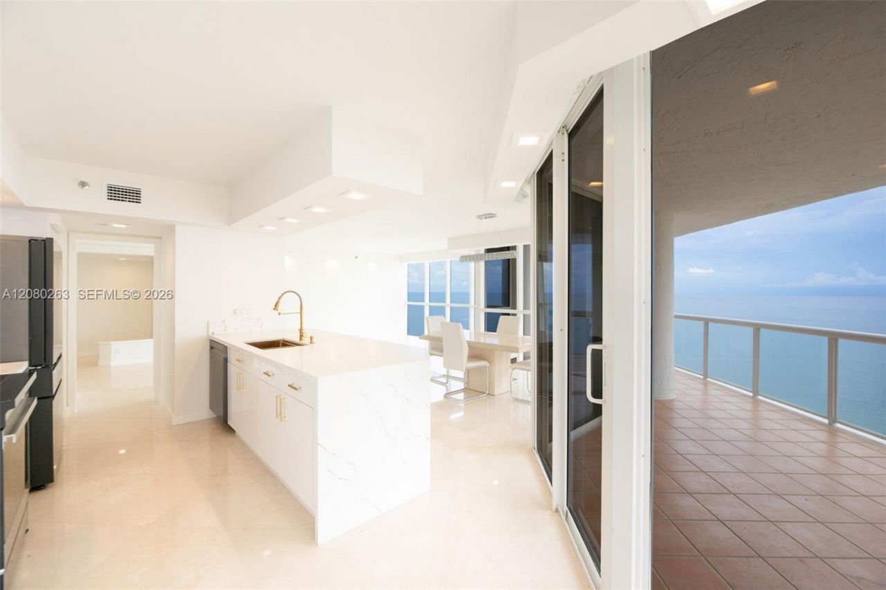 16425 Collins Ave , Unit 2311, Sunny Isles Beach, FL 33160 Photo