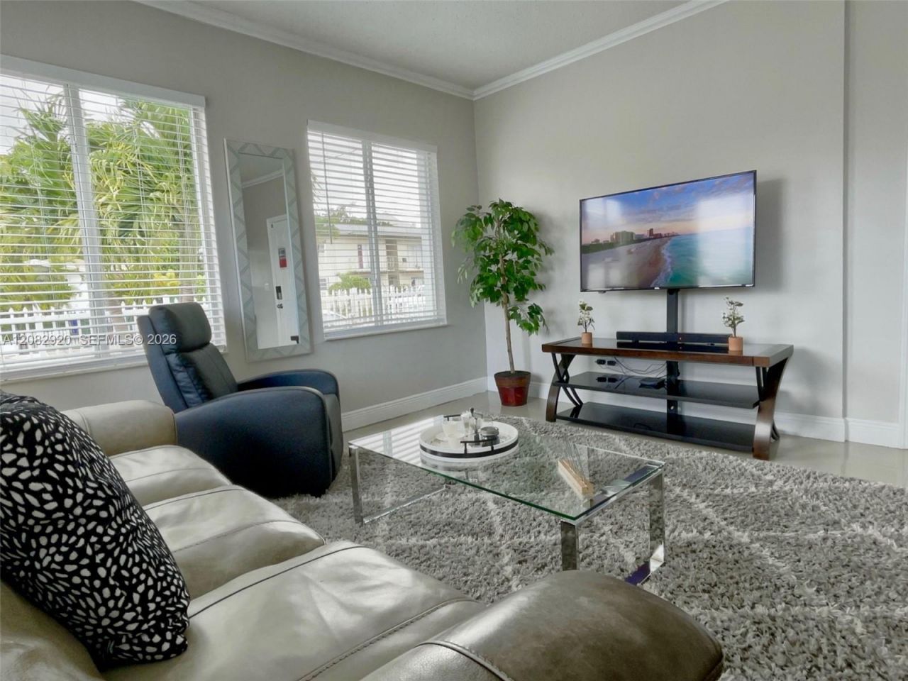 1459 NW 2nd St , Miami, FL 33125 Photo