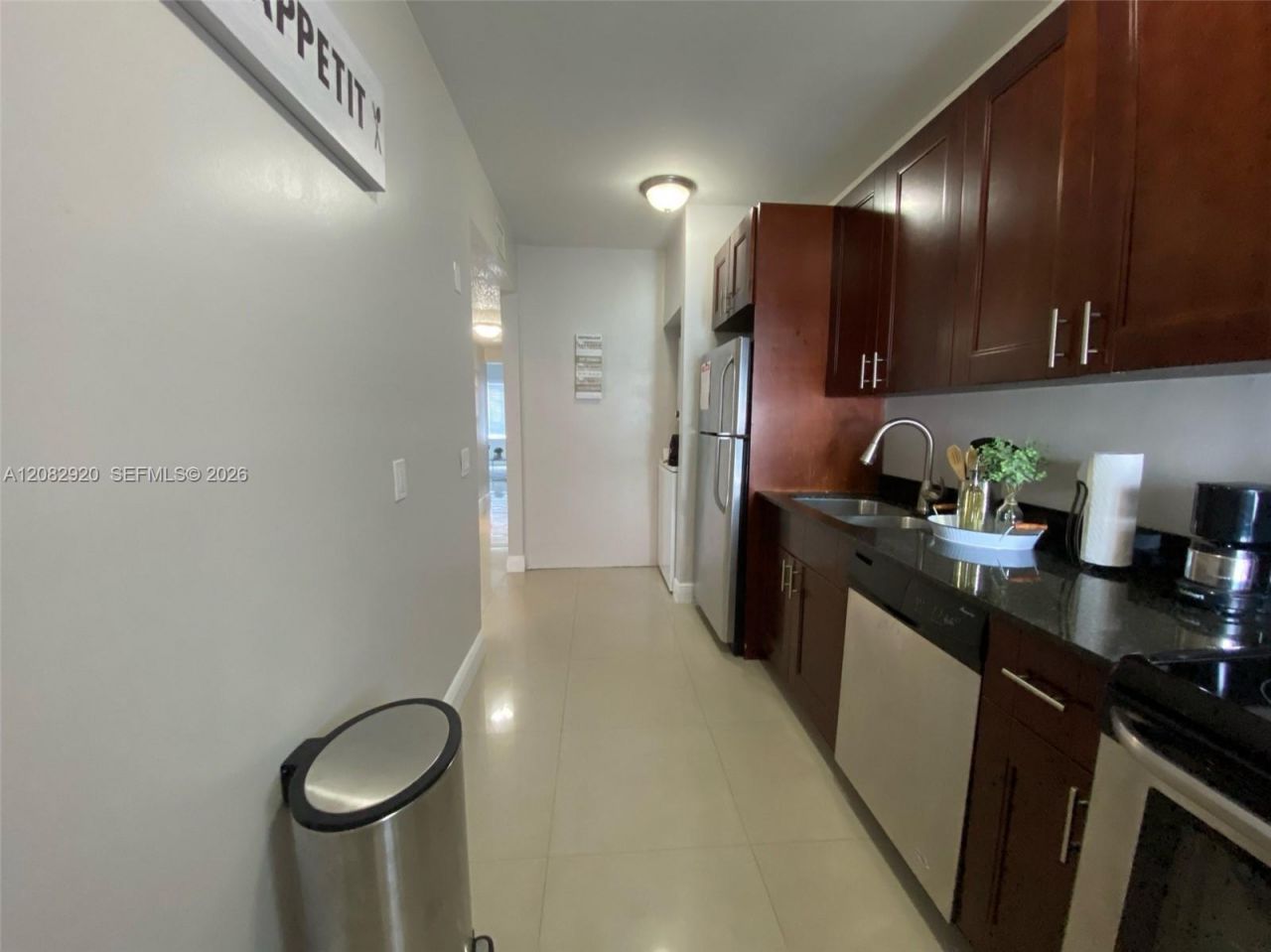 1459 NW 2nd St , Miami, FL 33125 Photo