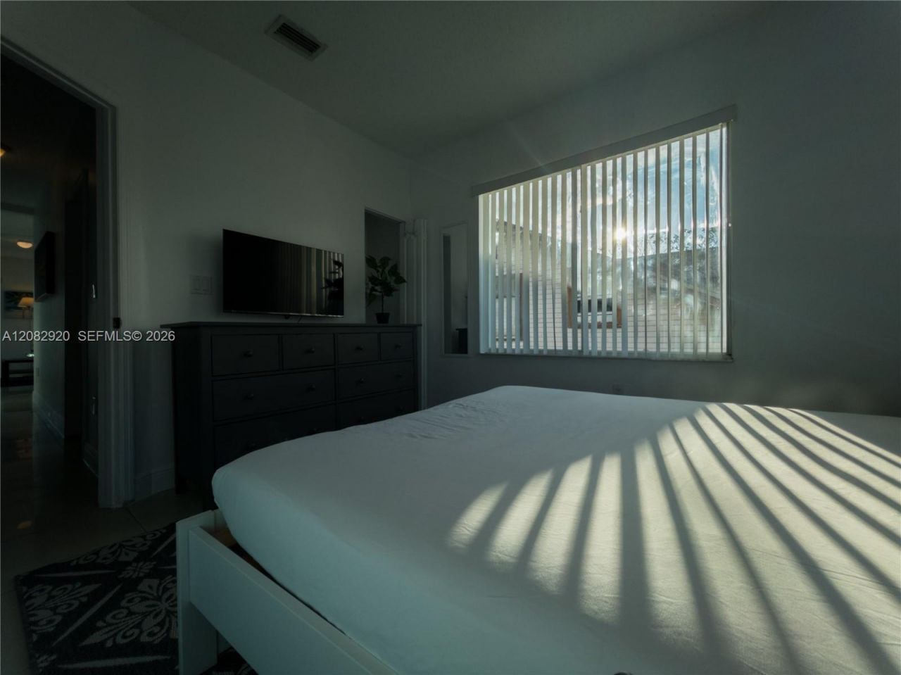1459 NW 2nd St , Miami, FL 33125 Photo