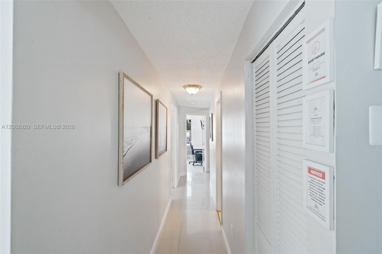 1459 NW 2nd St , Miami, FL 33125 Photo