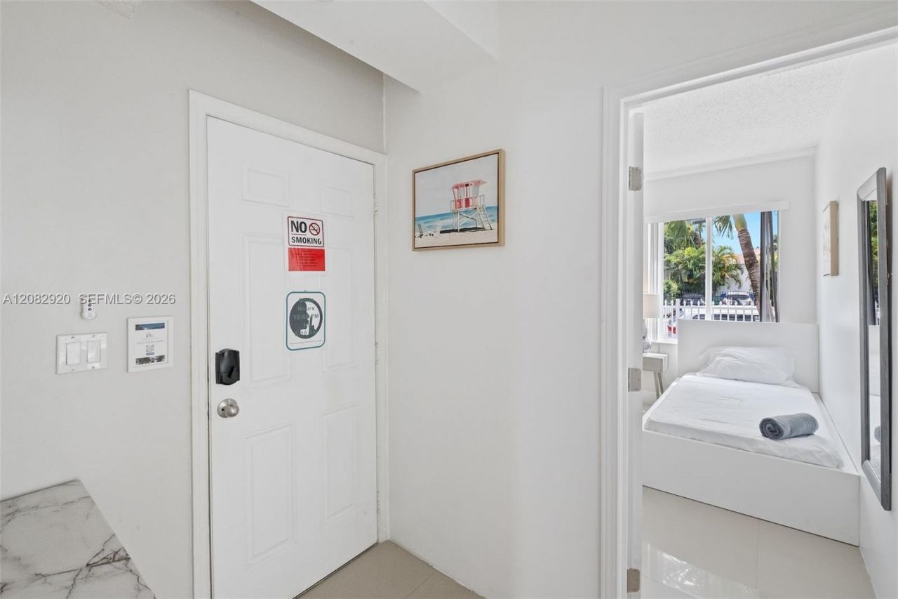 1459 NW 2nd St , Miami, FL 33125 Photo
