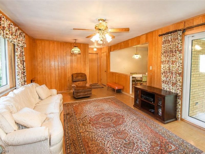 1634 Parkview Drive, Seven Hills, OH 44131 Photo 13