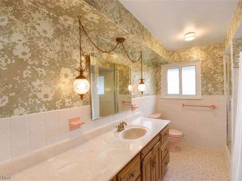 1634 Parkview Drive, Seven Hills, OH 44131 Photo 21
