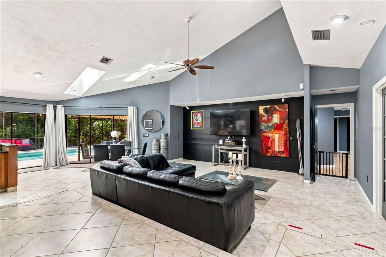 902 Drakeswood Court, Sarasota, FL 34232 Photo