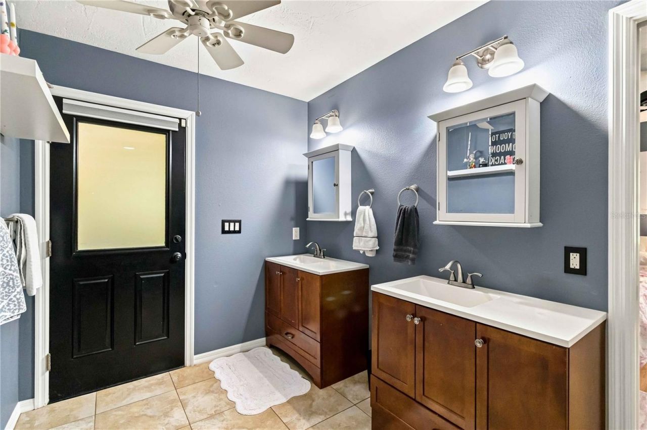 902 Drakeswood Court, Sarasota, FL 34232 Photo