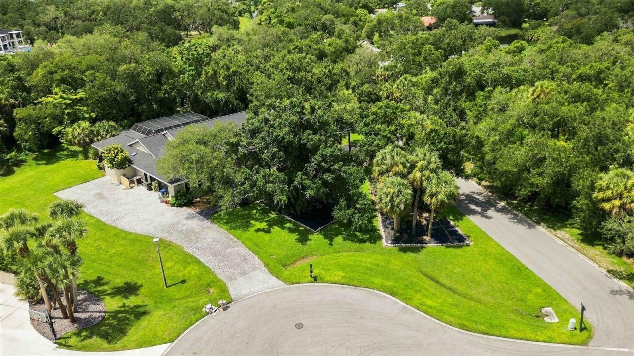 902 Drakeswood Court, Sarasota, FL 34232 Photo
