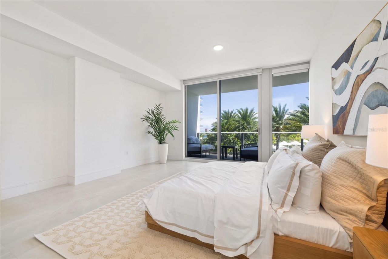 220 Lake Shore Drive, Unit 704, Lake Park, FL 33403 Photo