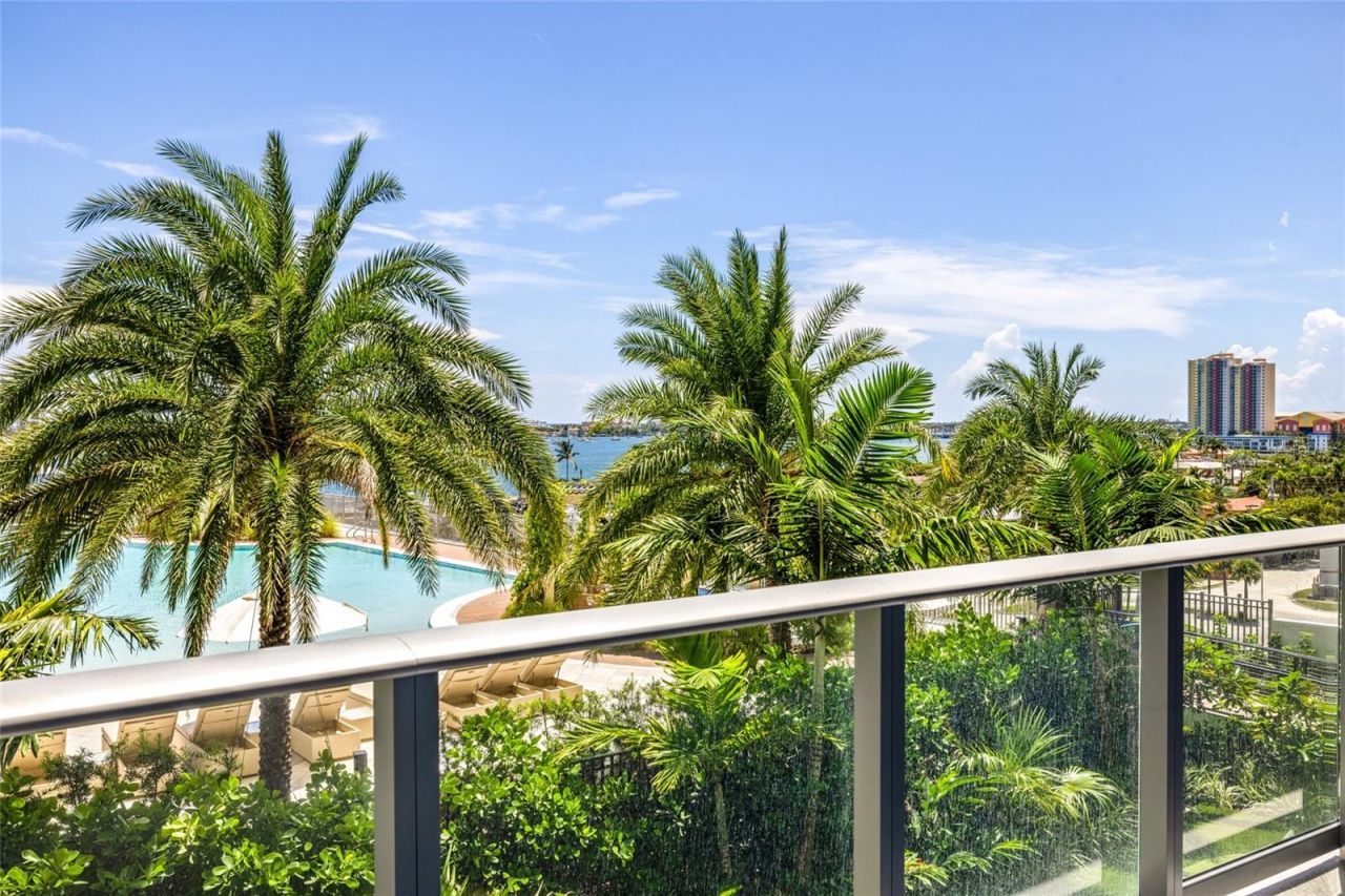 220 Lake Shore Drive, Unit 704, Lake Park, FL 33403 Photo