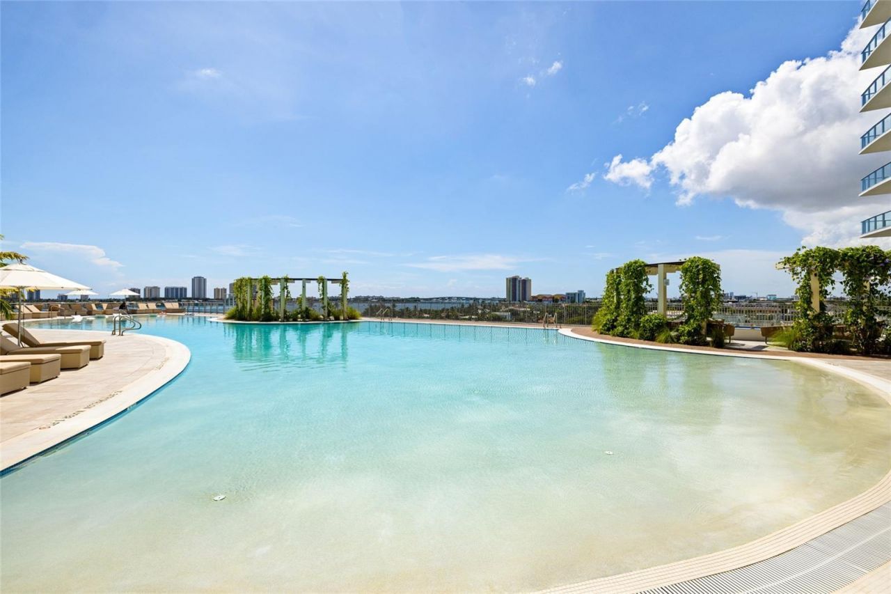 220 Lake Shore Drive, Unit 704, Lake Park, FL 33403 Photo